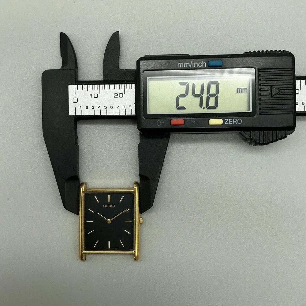 Vintage Seiko V700-5K30 Womens Watch 20mm Black Gold Tone For Parts Not Running